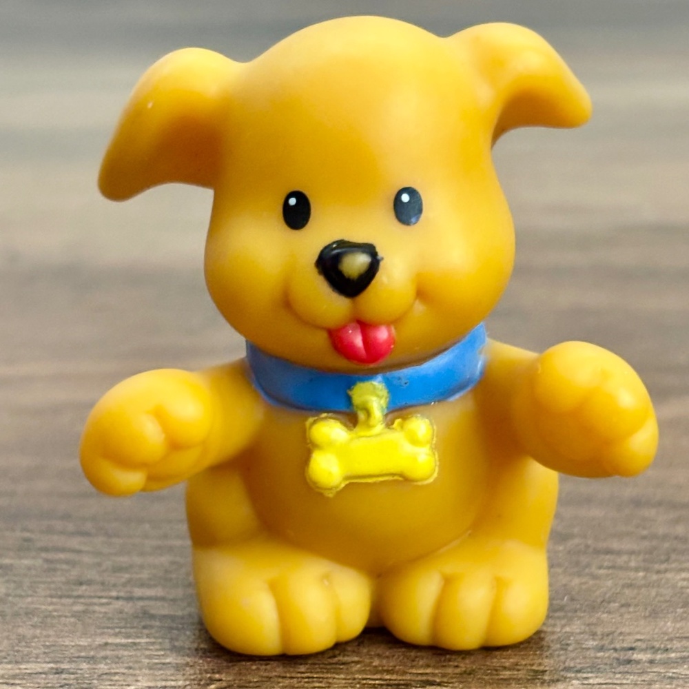 VINTAGE Fisher Price Little People Golden Tan Puppy Dog Blue Collar Bone Figure